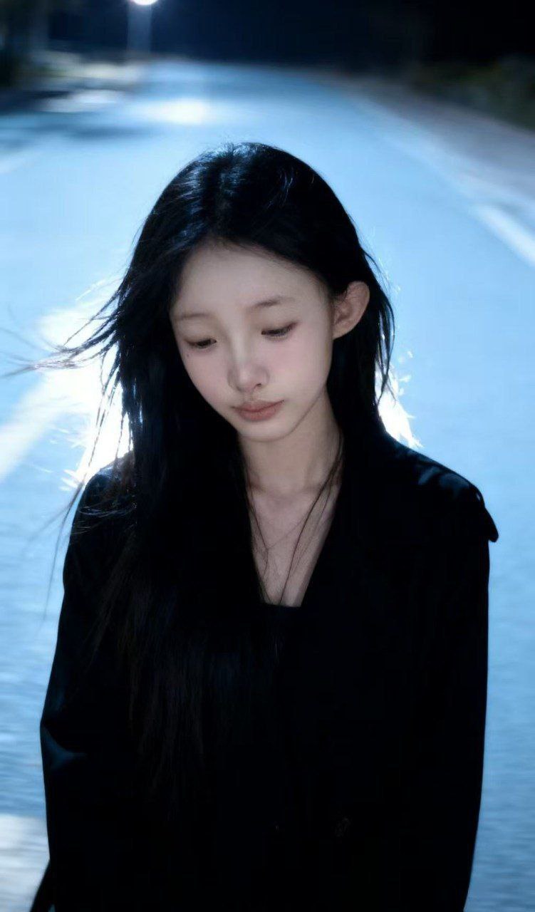 少女感、苗条、乖巧、清纯（南京市、江苏省）资料图片第 1 张