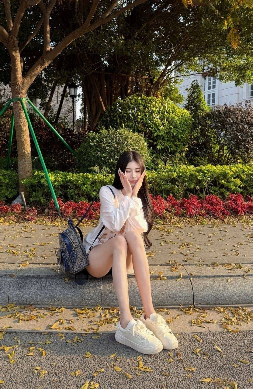 少女感、腿控、制服诱惑、清纯（武汉市、湖北省）资料图片第 5 张