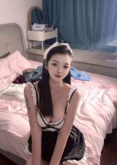 微胖嫩妹、三点粉嫩、制服诱惑、清纯（杭州市、浙江省）资料图片第 1 张