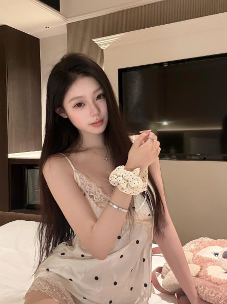 少女感、大长腿、清纯、甜美
