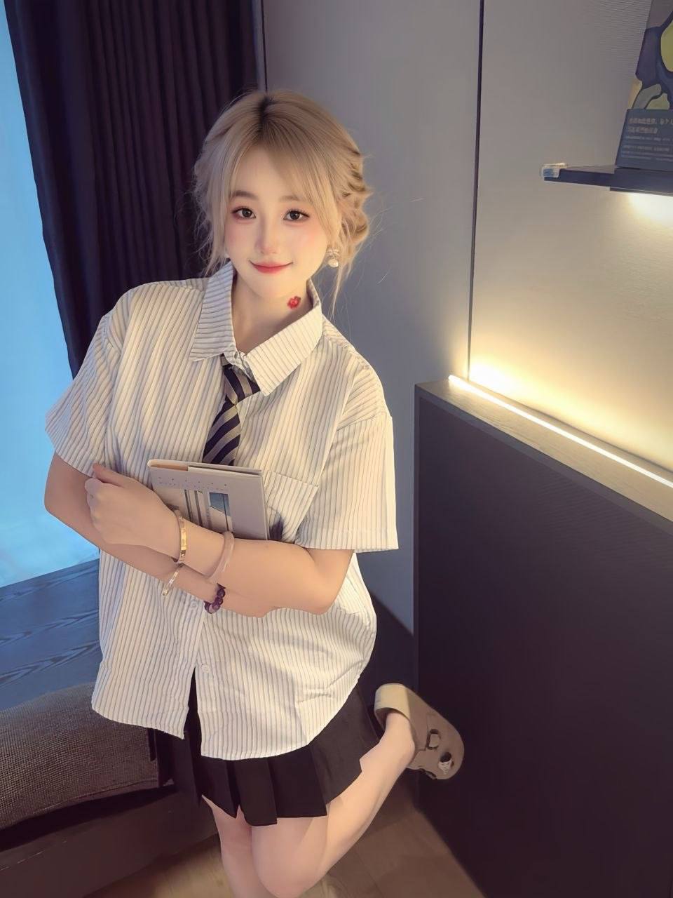 少女感、制服诱惑、清纯、甜美（广东省、深圳市）资料图片第 1 张