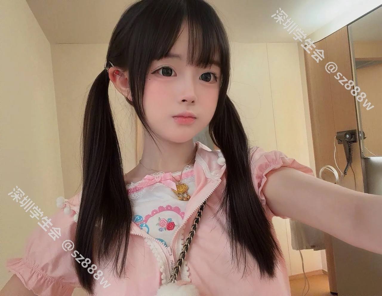 水中箫、丝袜制服、激情配合、清纯（广东省、深圳市）资料图片第 1 张
