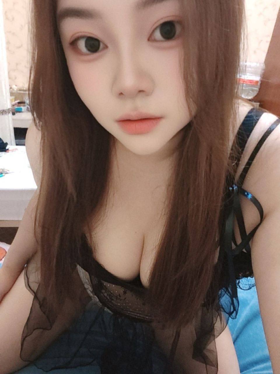 制服风、丝足、清纯、甜美（江苏省、苏州市）资料图片第 5 张