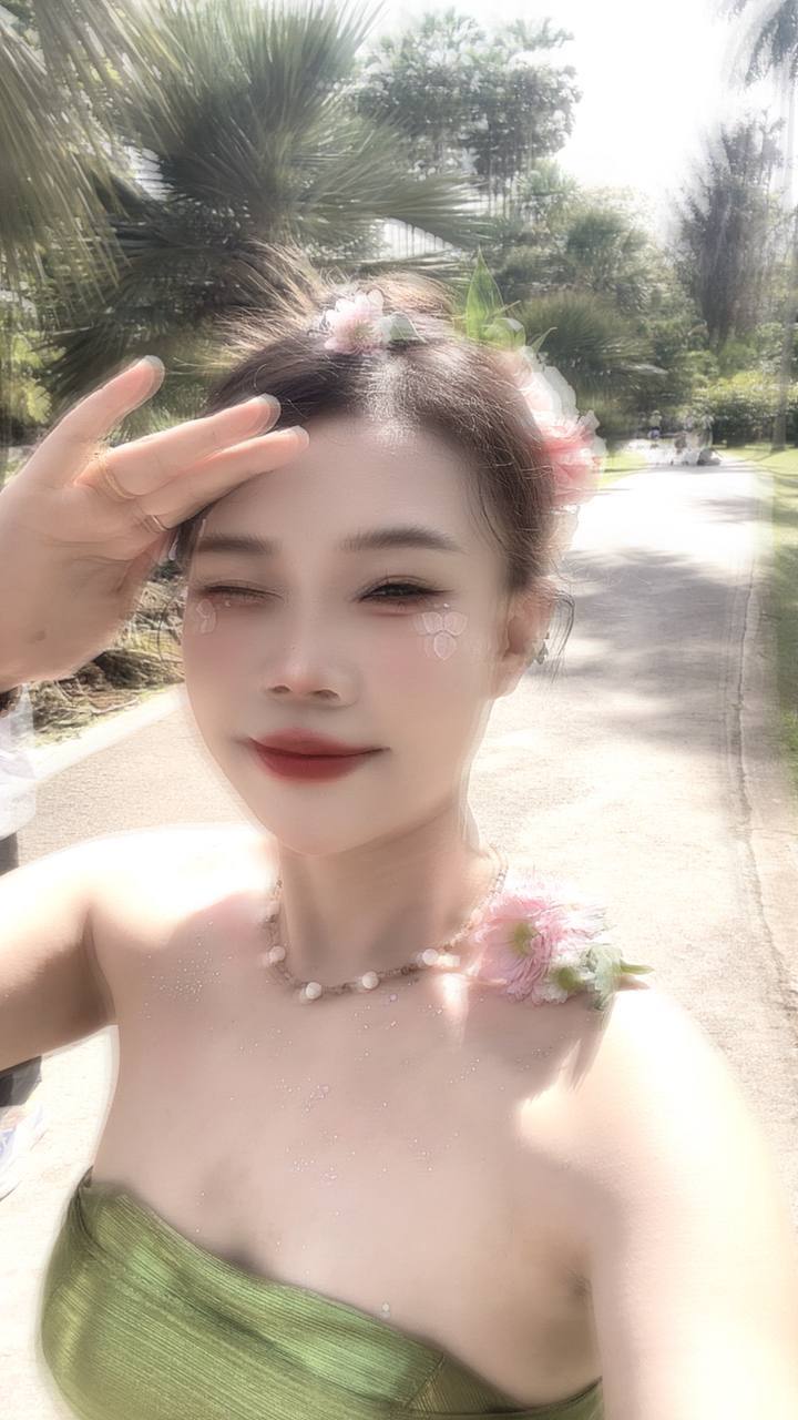 白虎、制服风、丝足、可爱