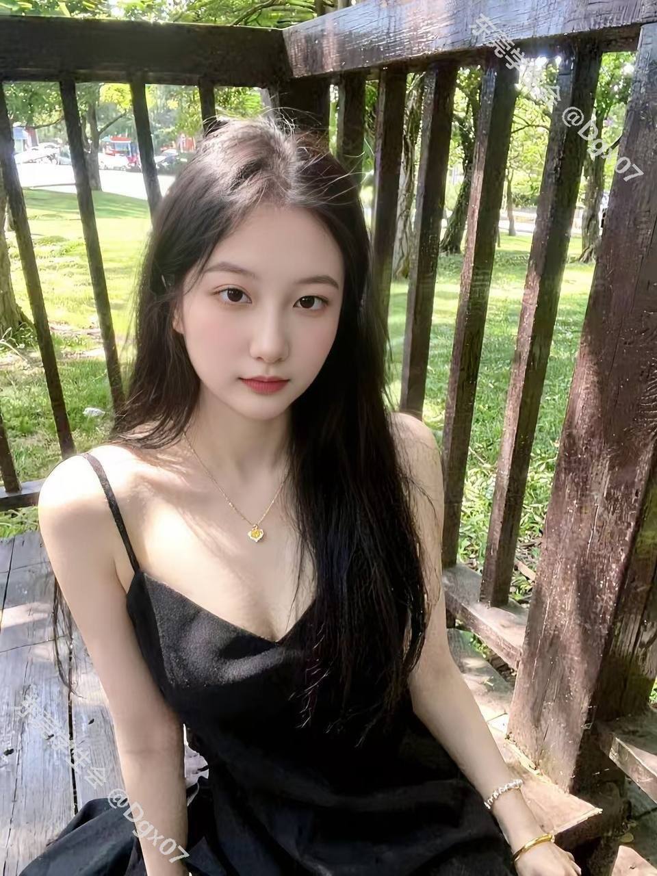 少女感、胸大、服务多、热情