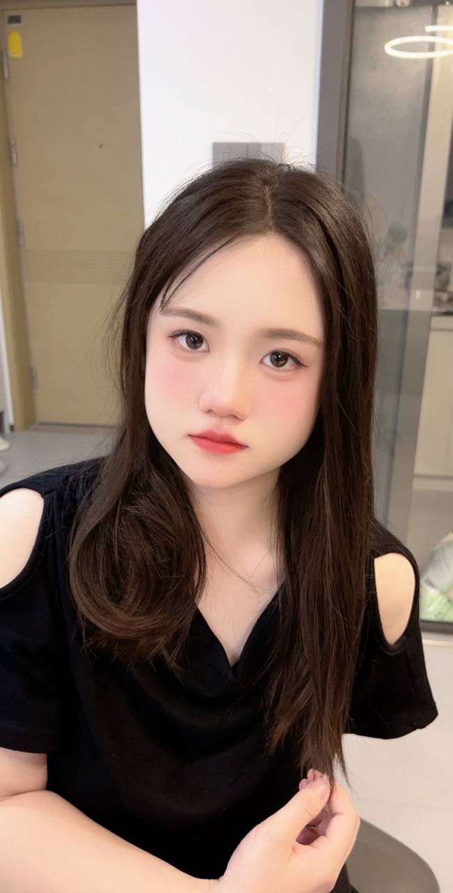 69、制服风、清纯、甜美（广东省、深圳市）资料图片第 2 张