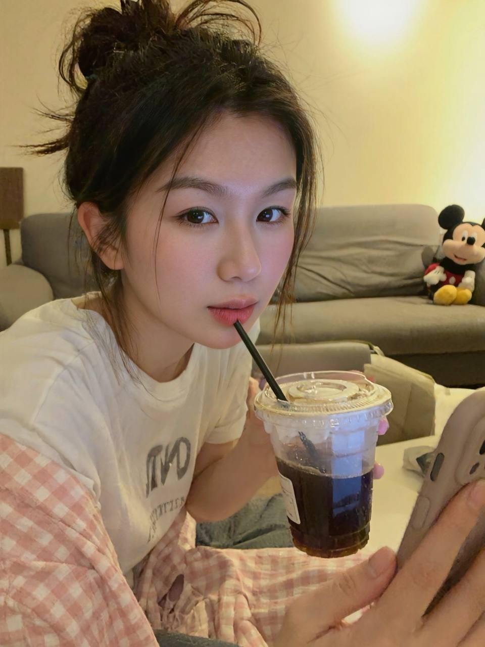 少女感、大长腿、丝袜、清纯