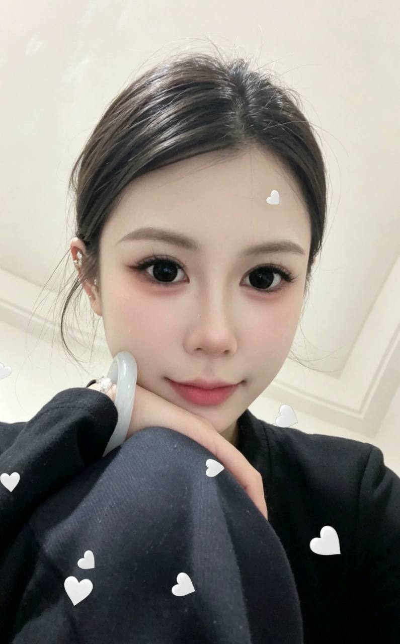 少女感、丝袜制服、配合姿势、清纯（西安市、陕西省）资料图片第 1 张