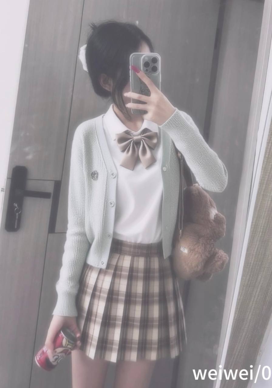 制服丝袜、温柔耐心、激情爱爱、配合度高