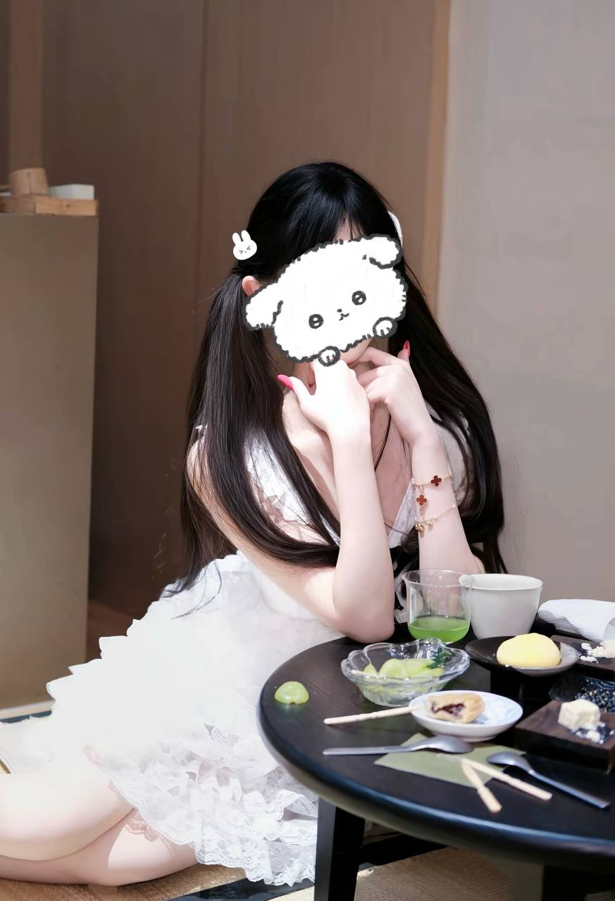 少女感、接吻、制服诱惑、清纯