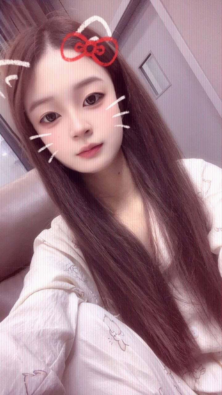 甜美、清纯、黑丝、温柔（上海市、上海市）资料图片第 5 张
