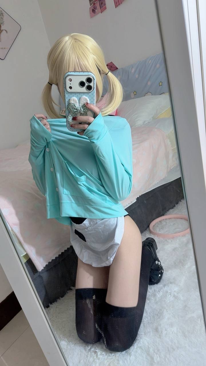 制服风、cos、清纯、甜美（广东省、深圳市）资料图片第 2 张
