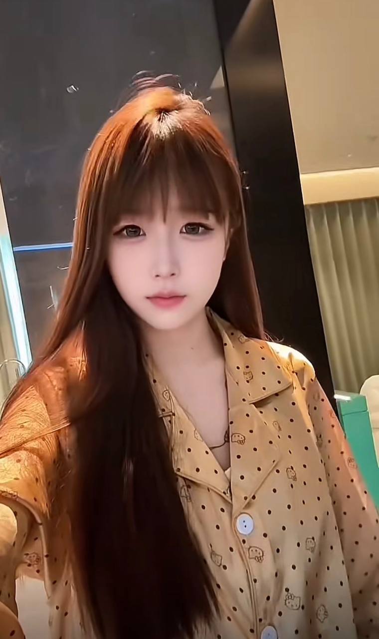 少女感、大长腿、清纯、甜美