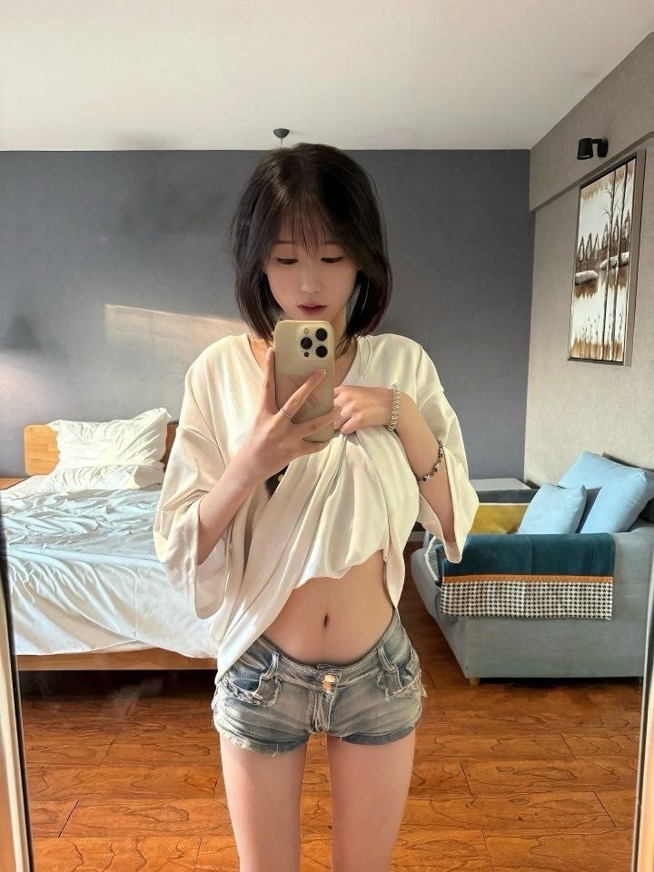 少女感、大长腿、热情主动、清纯