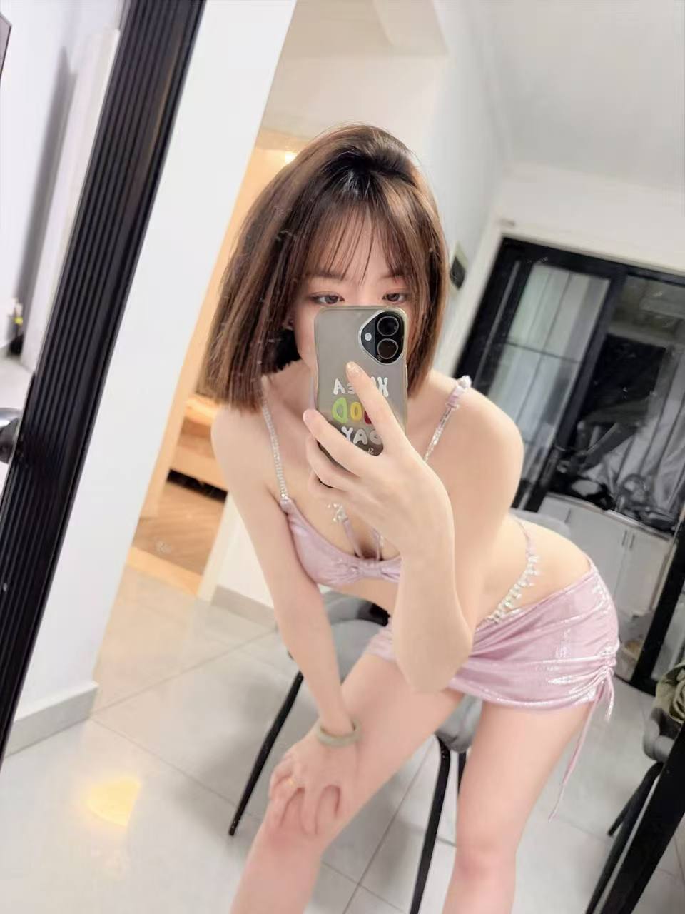嫩妹、情趣制服、丝袜高跟、舌吻69（江苏省、苏州市）资料图片第 5 张
