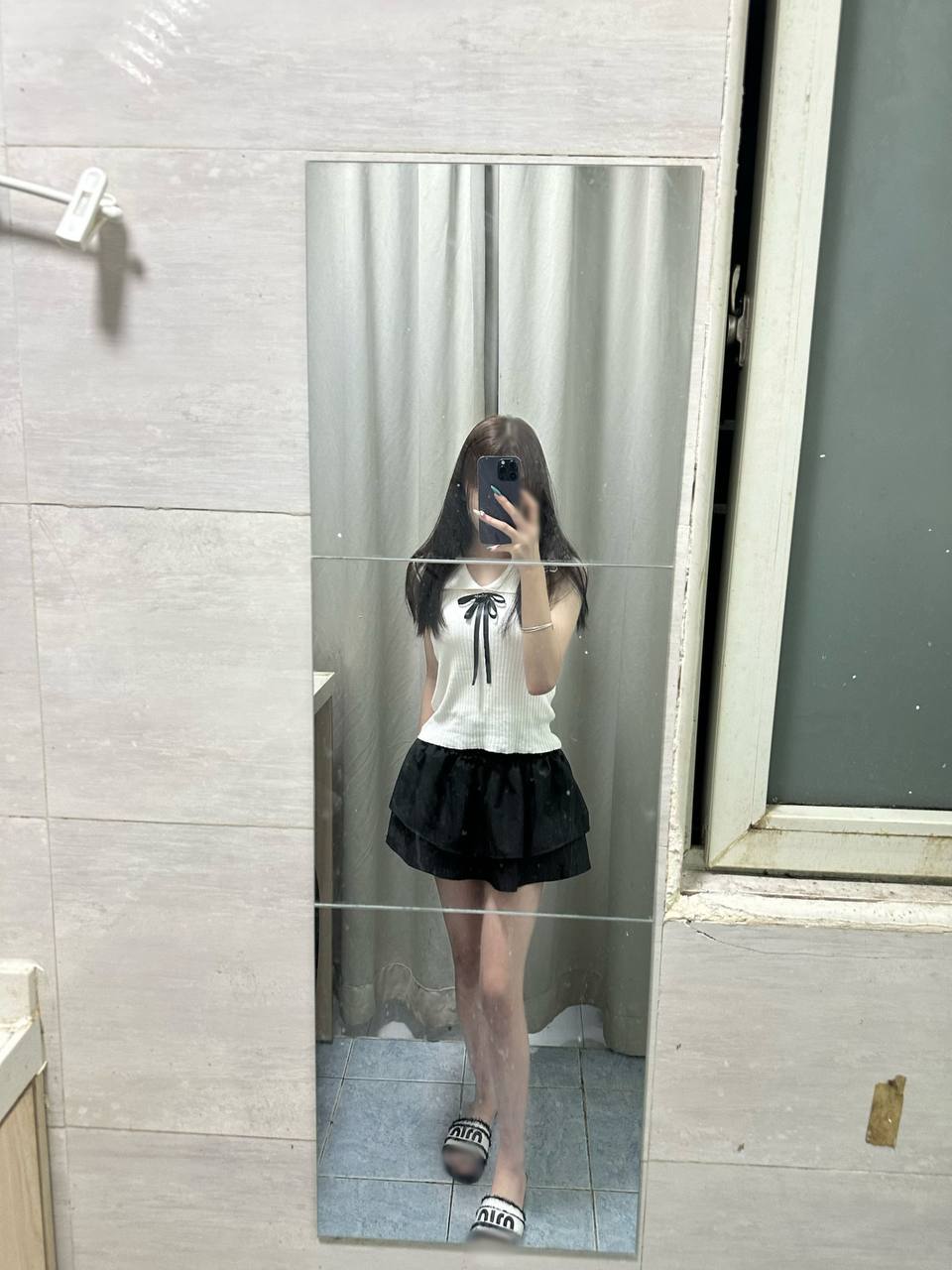 身材好、皮肤白、丝袜制服（广东省、深圳市）资料图片第 5 张
