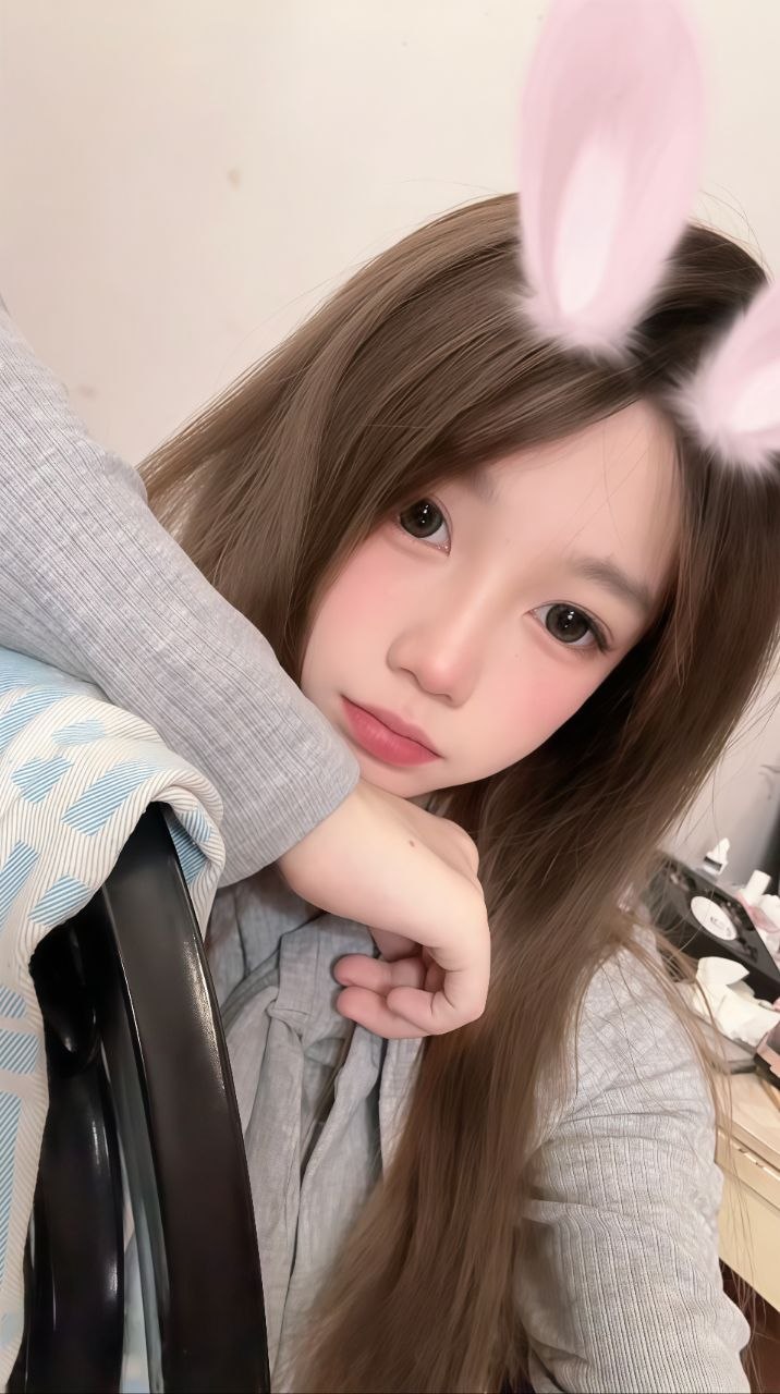 丝袜制服、温柔可爱、清纯、甜美