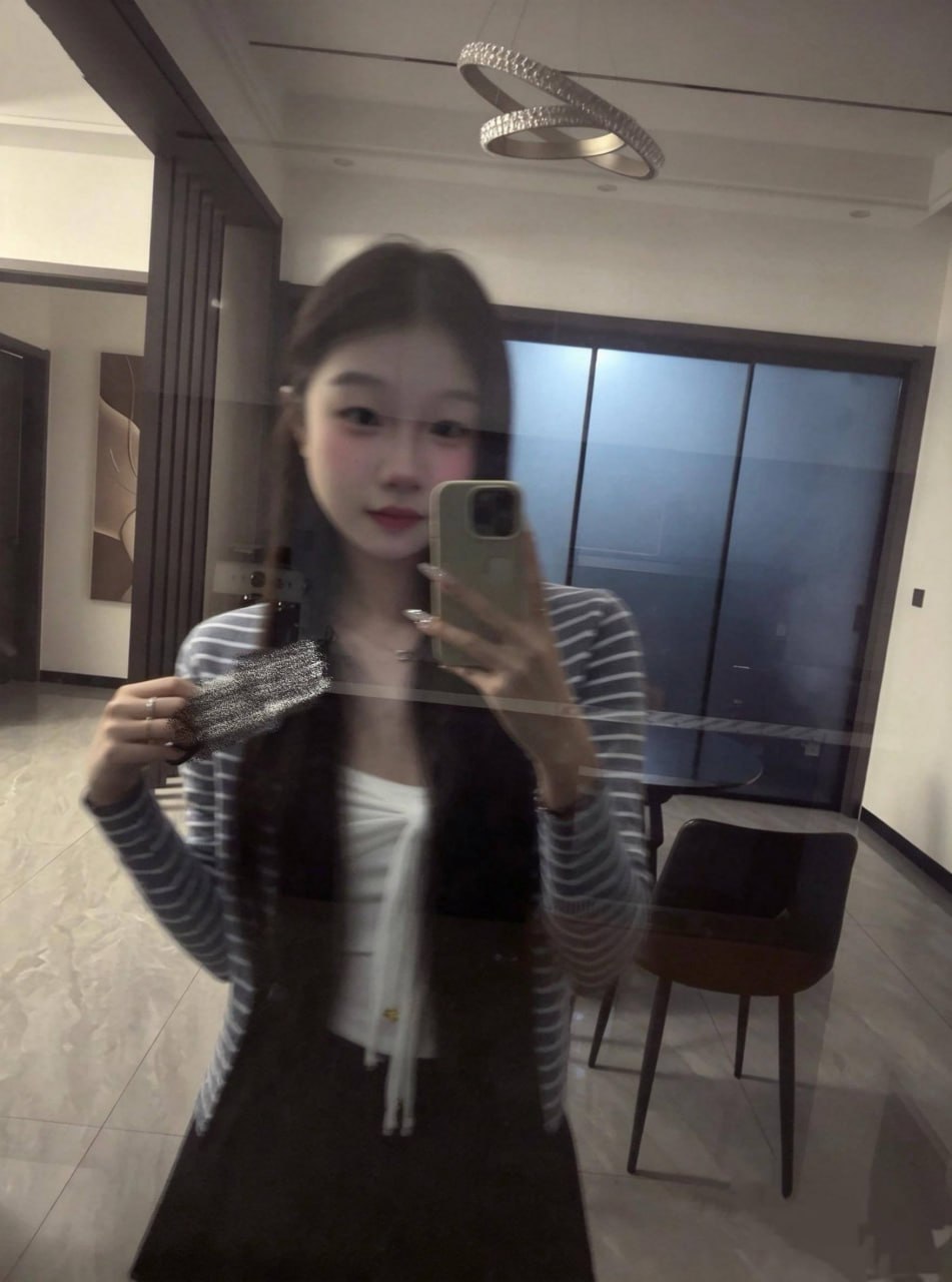 丝袜制服、敏感体质、清纯